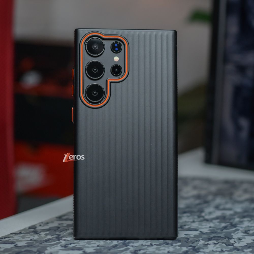 Corrugated PC case