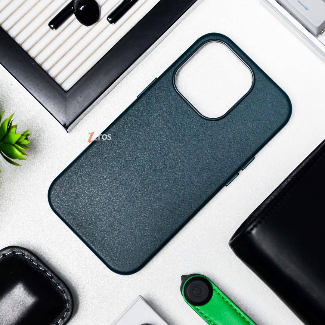 Magsafe Vegan Leather Case - iPhone 13 Pro Max