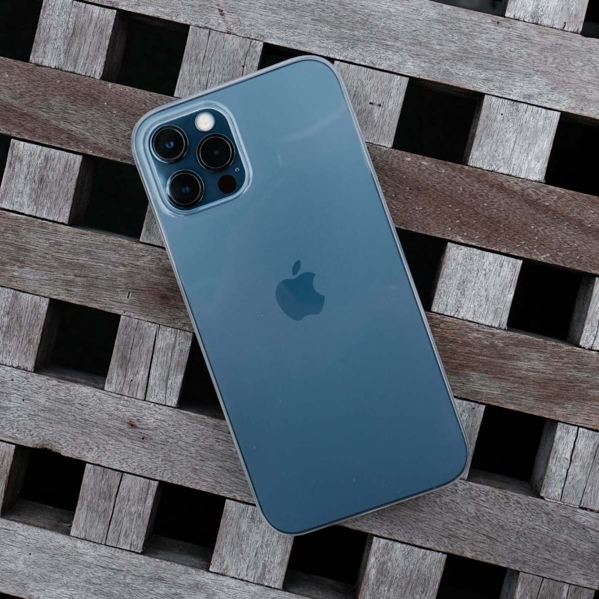 iPhone 12 Pro - Ultra Thin Case - 11zeros